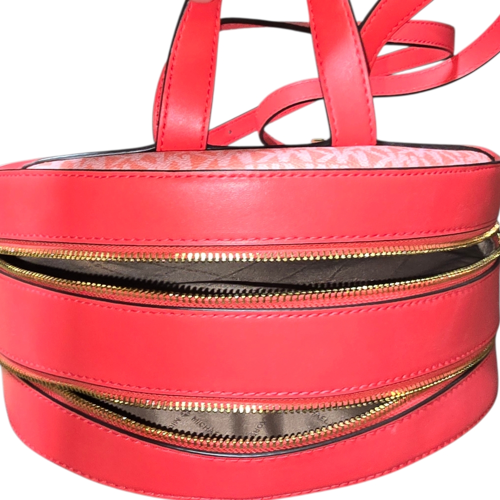 Michael Kors NWT Grapefruit Backpack & Used Wristlet Wallet - Picture 7 of 12
